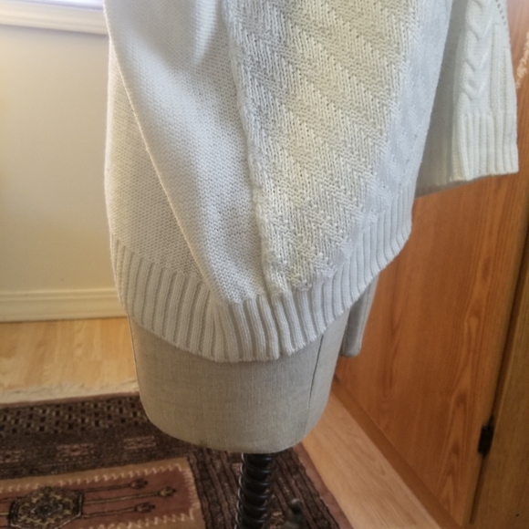 Buffalo Cowl Neck XL Sweater - Picture 3 of 4
